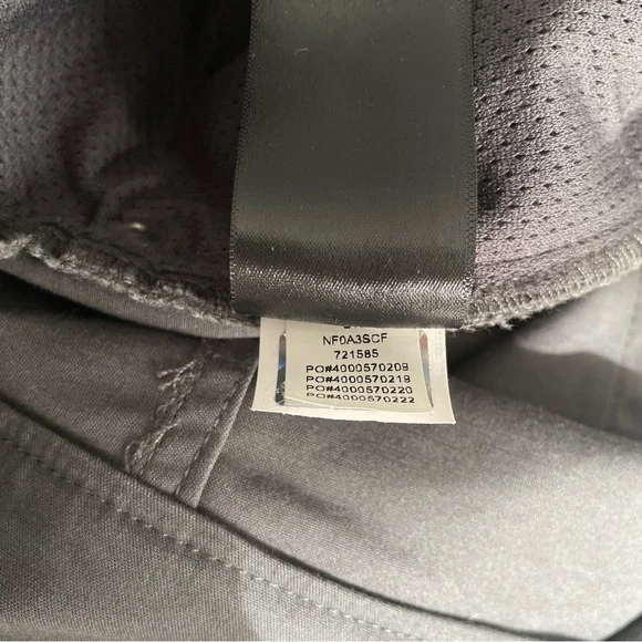 The North Face Dark Grey Chino Pants Casual Size 38 Men's - Picture 9 of 9